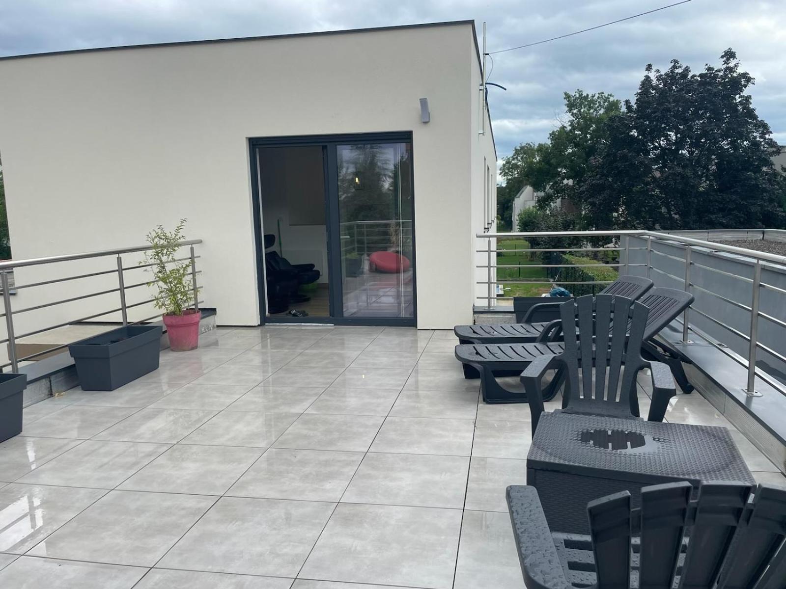 Appartement 2 Pieces Avec Terrasse